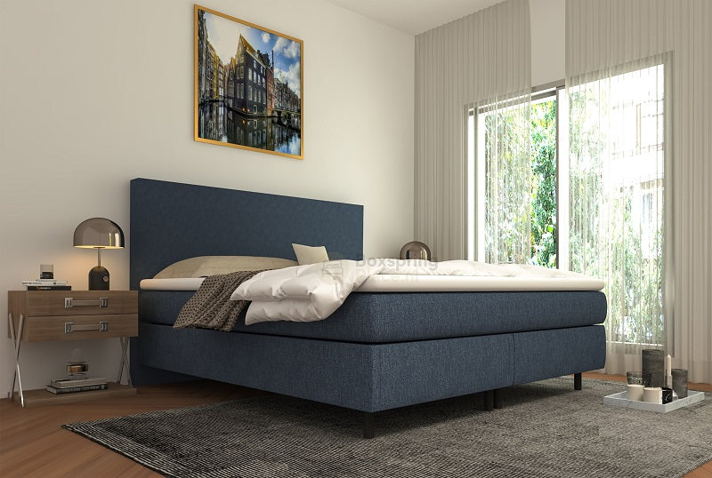 Boxspring Miracle 120x200 Twijfelaar Donkerblauw - BoxspringPlace. Boxspring 120x200. Boxspring twijfelaar. Boxspring twijfelaar 120x200. Goedkope boxspring. Boxspring sale. Boxspring compleet. Boxspring met topper. Boxspring pocketveringmatras. Boxsprings 120x200 actie. Boxspring 120x200 kopen. Boxsprings kopen. Boxspring bed. Boxsprings aanbiedingen. Boxspring aanbieding. Boxspring. Boxsprings.